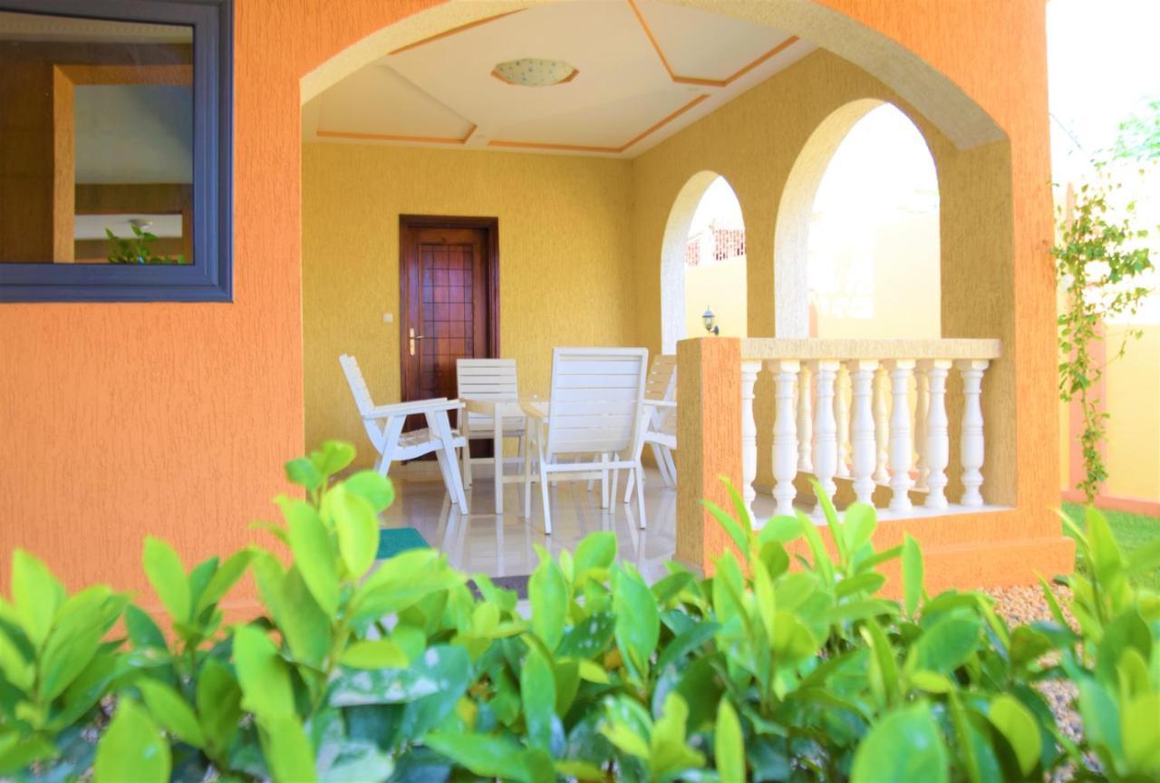 Villa Beach Avepozo Lomé Exterior foto
